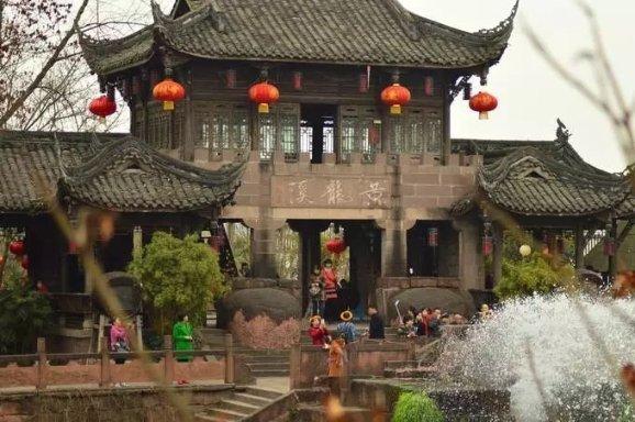 时尚芭比做美甲